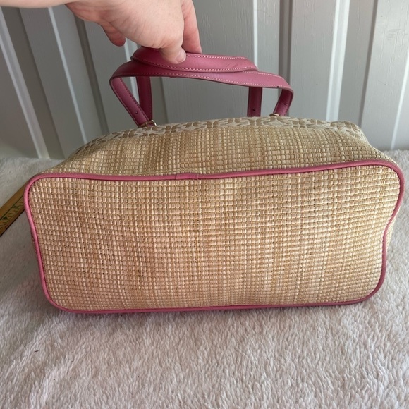 Fossil signature print pink leather trim shoulder bag - Picture 12 of 16